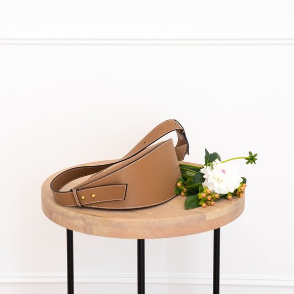 (AALLYN) Elara Leather Convertible Bag - Tobacco - Picture 8 of 9